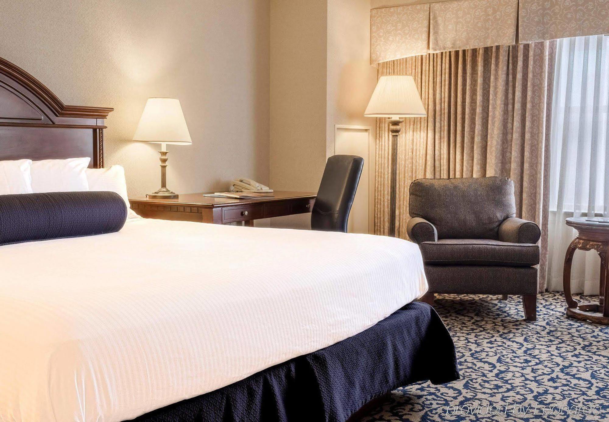 Renaissance Philadelphia Downtown Hotel Экстерьер фото