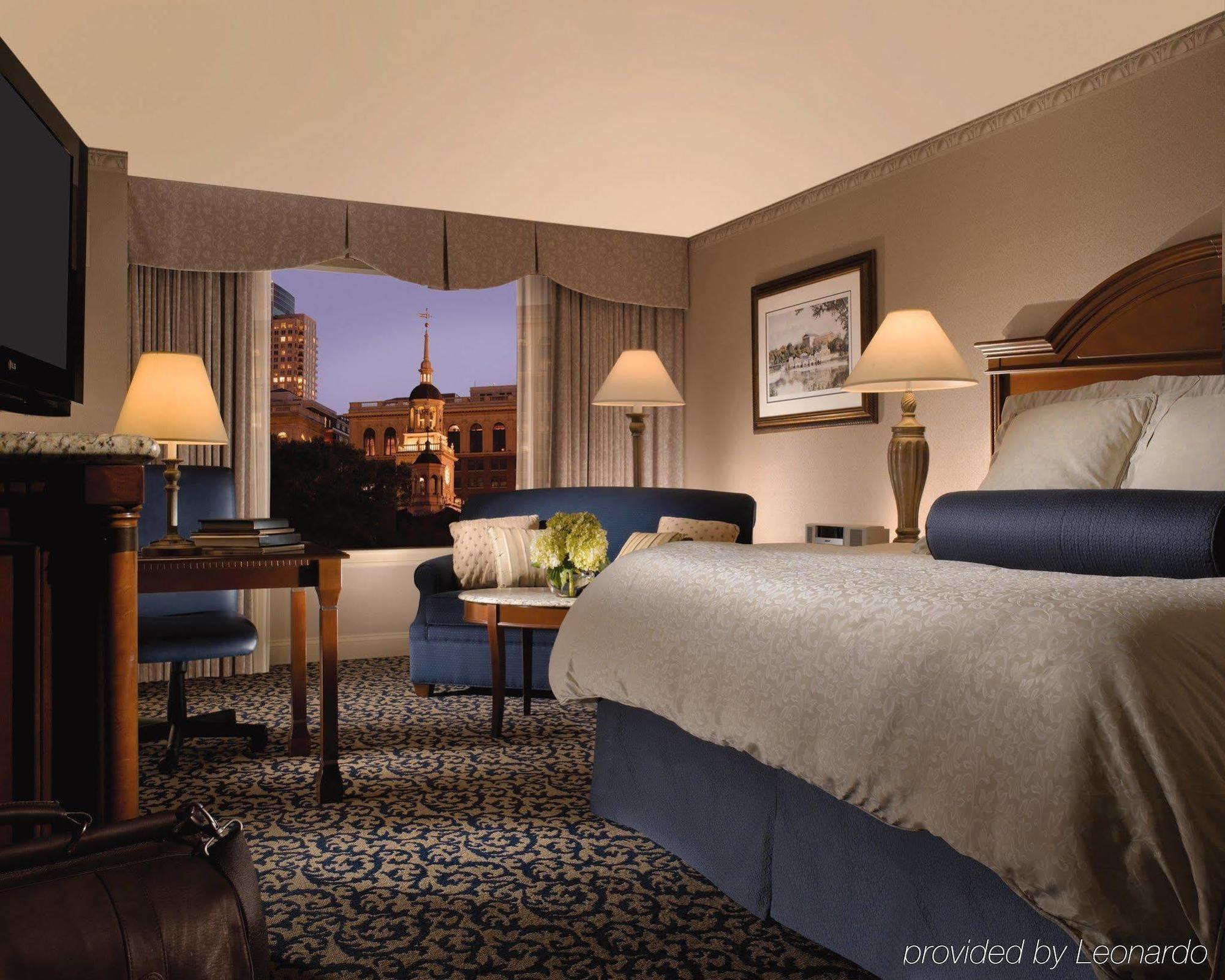 Renaissance Philadelphia Downtown Hotel Экстерьер фото